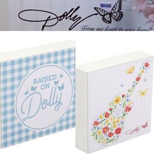 Dolly Parton Raised on Dolly & Floral Guitar Decorative Word Block